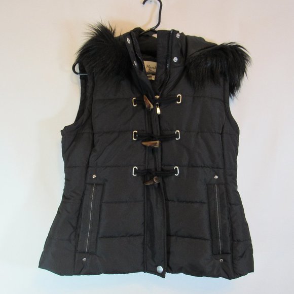 Maralyn & Me Jackets & Blazers - Maralyn & Me Black Puffer Vest Faux Fur Hood Toggle Button Women's Large…